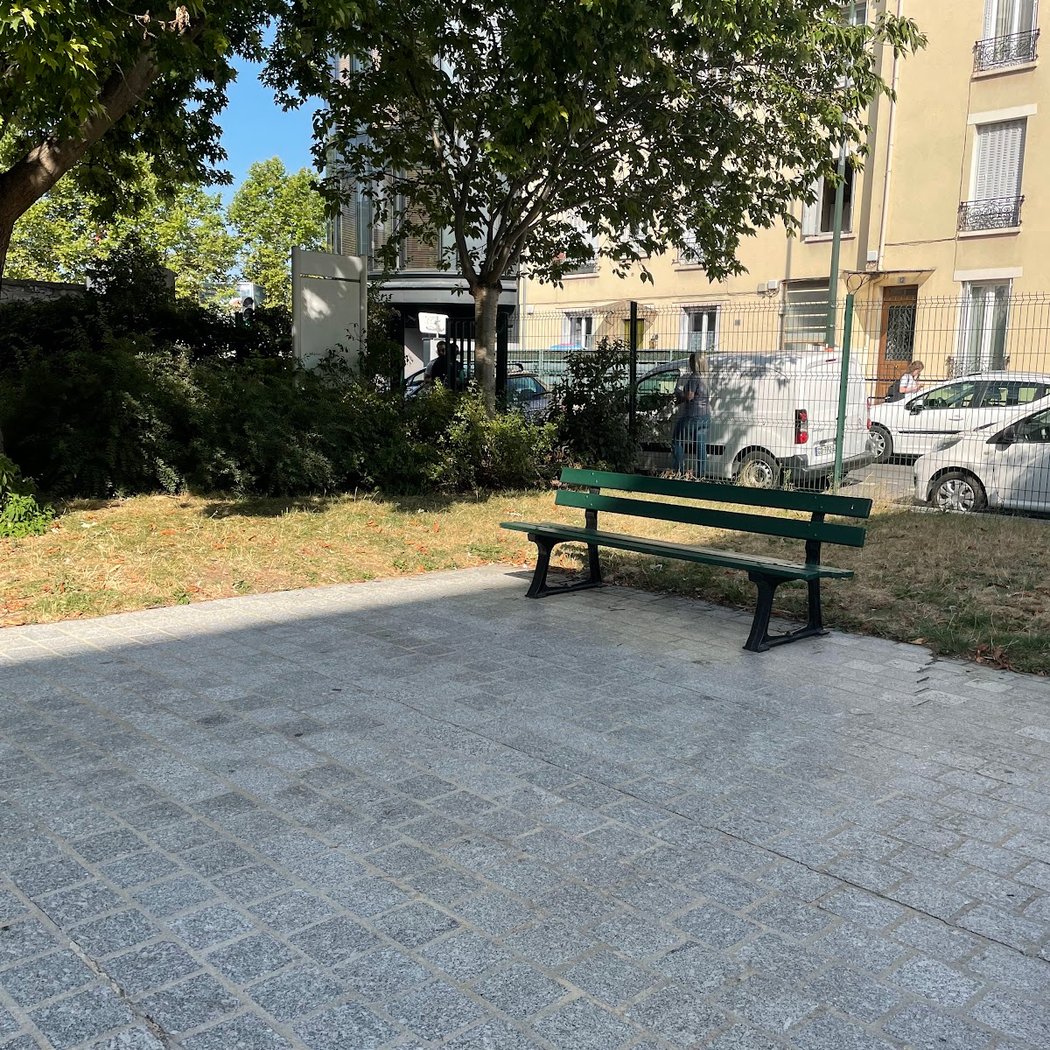 Square des Fauvelles 3