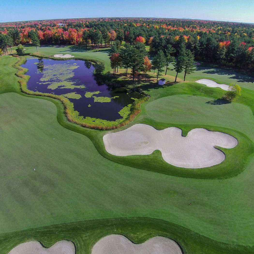 Club de Golf des Quatre Domaines Inc. 1