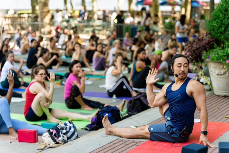Free Outdoor Yoga Classes 3