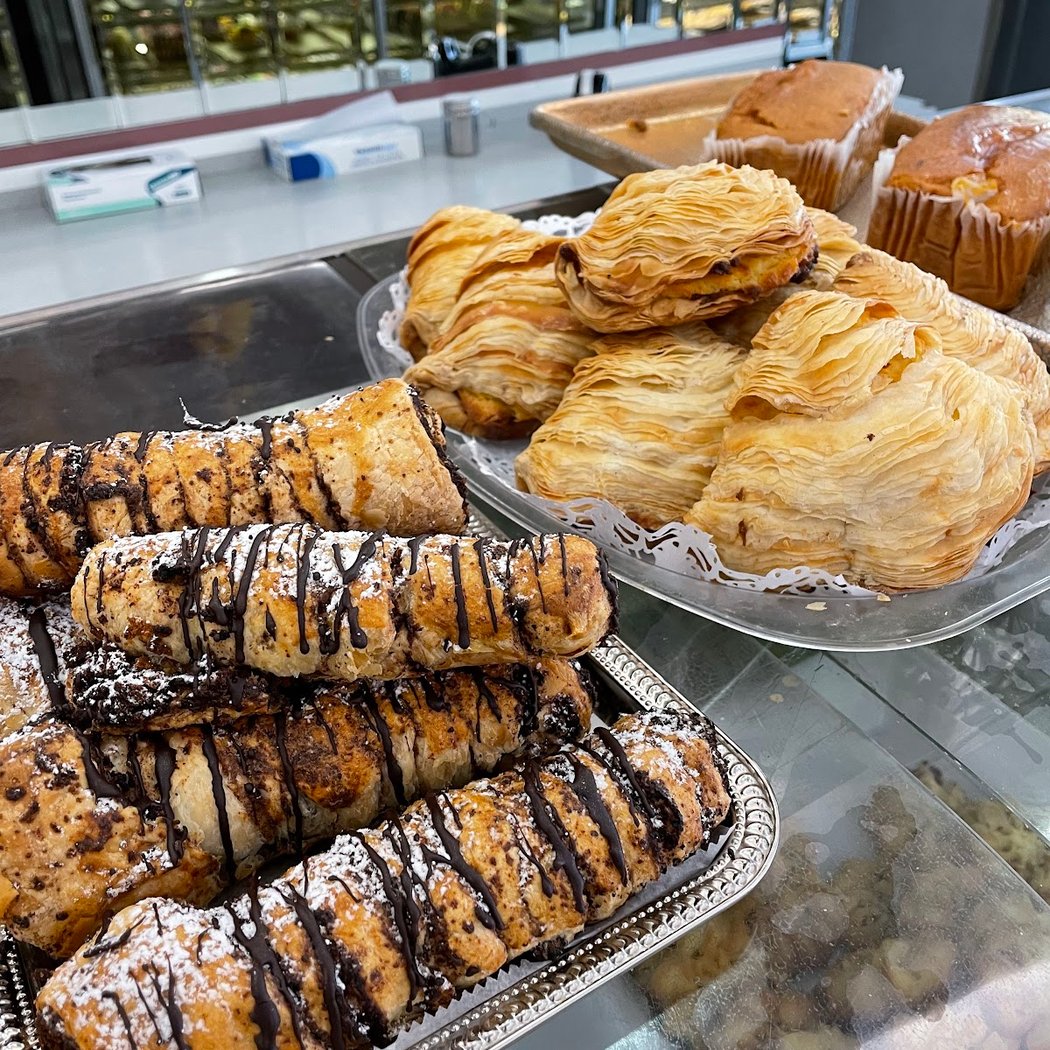 Savarese Italian Pastry Shoppe 1