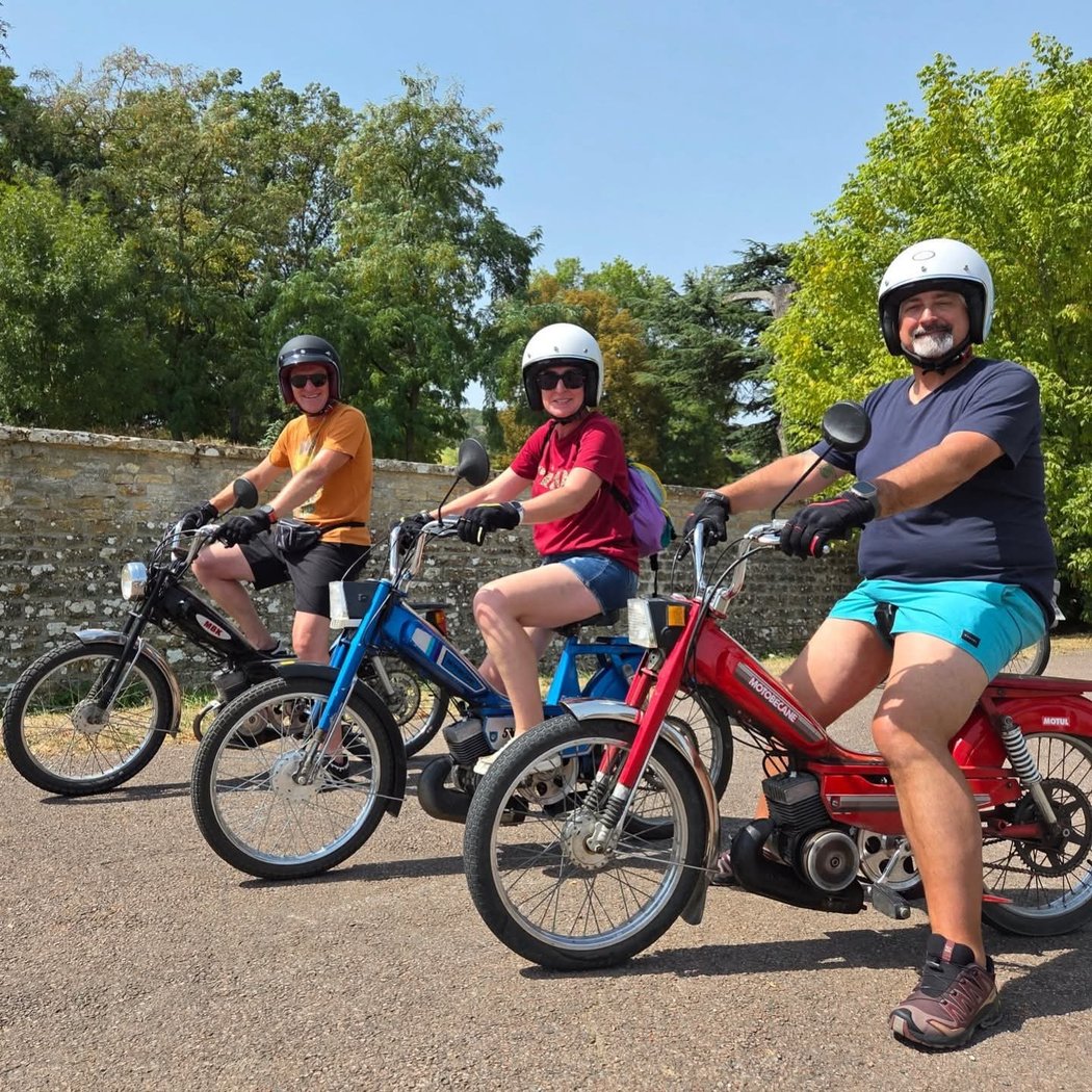 Les BRÈLES BALADES en Bourgogne, Location de mobylette vintage sur la Côte Chalonnaise 4