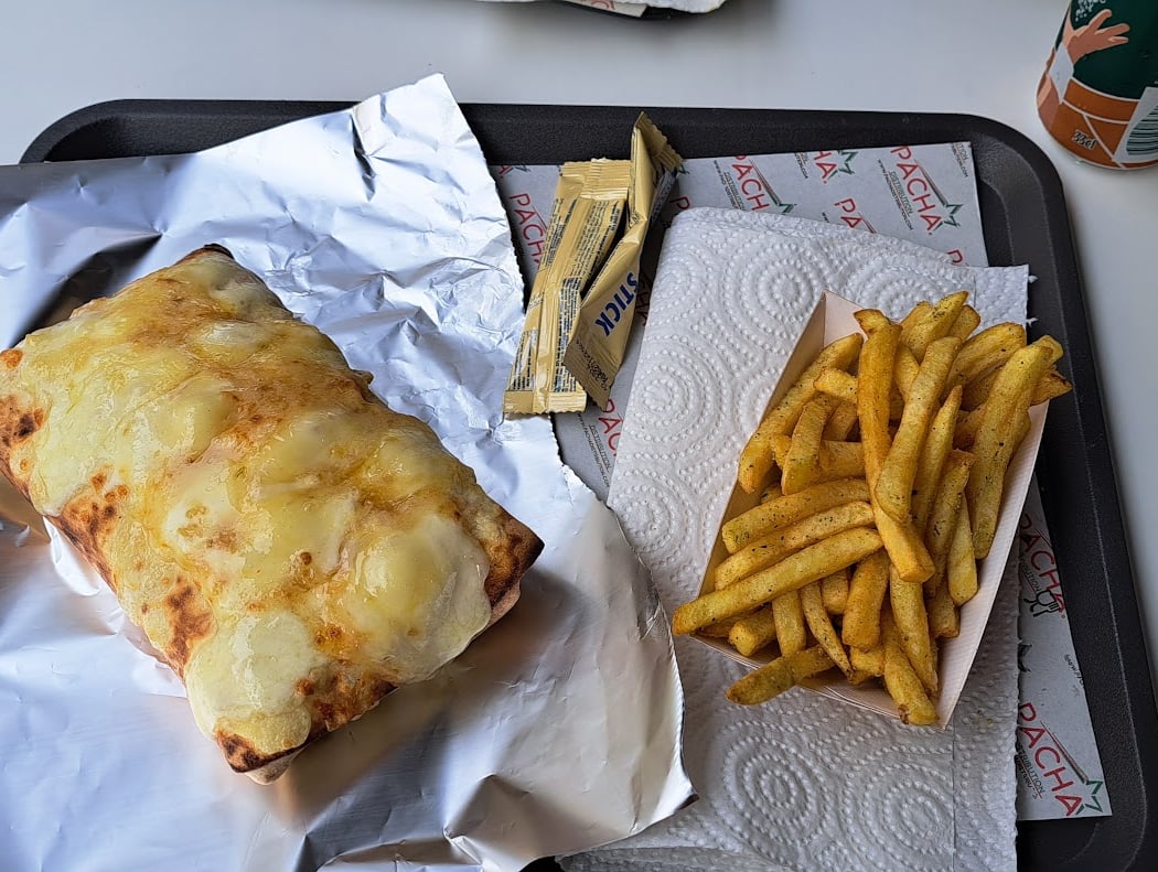Super food naan cheese piz 1