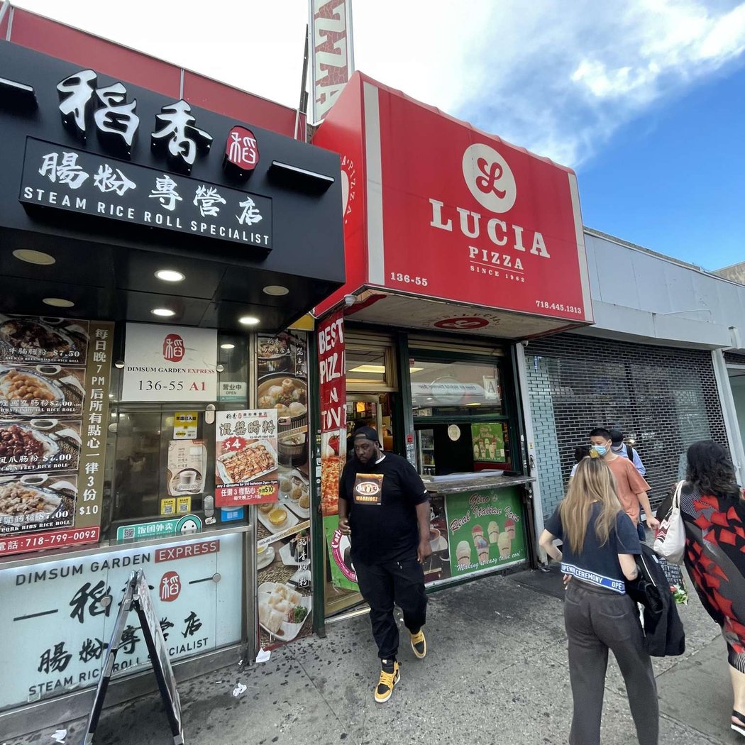 Lucia Pizza 5