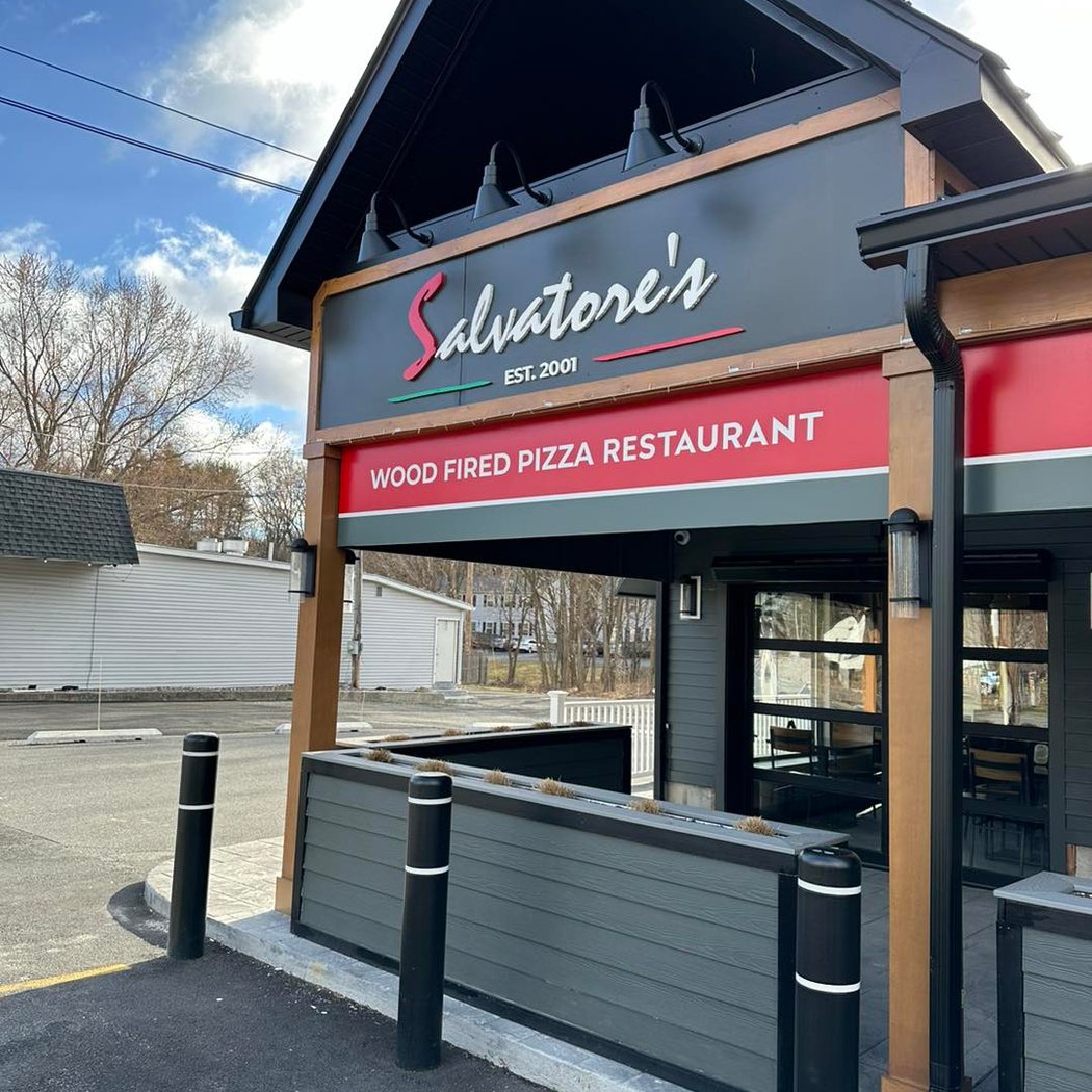 Salvatore's Wood Fired Pizza 2