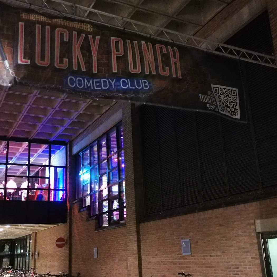 Lucky Punch English Mixed Show 3