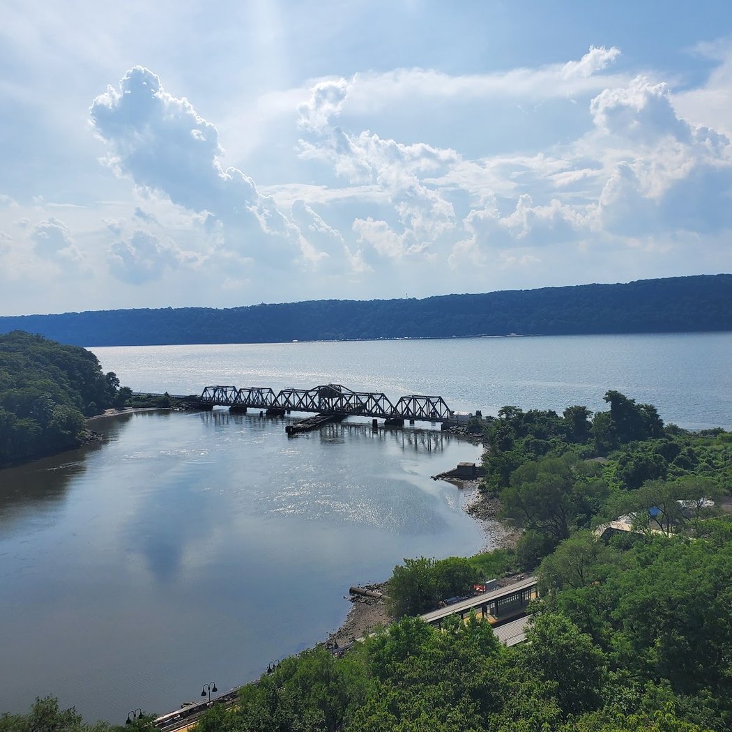 Spuyten Duyvil Shorefront Park 3