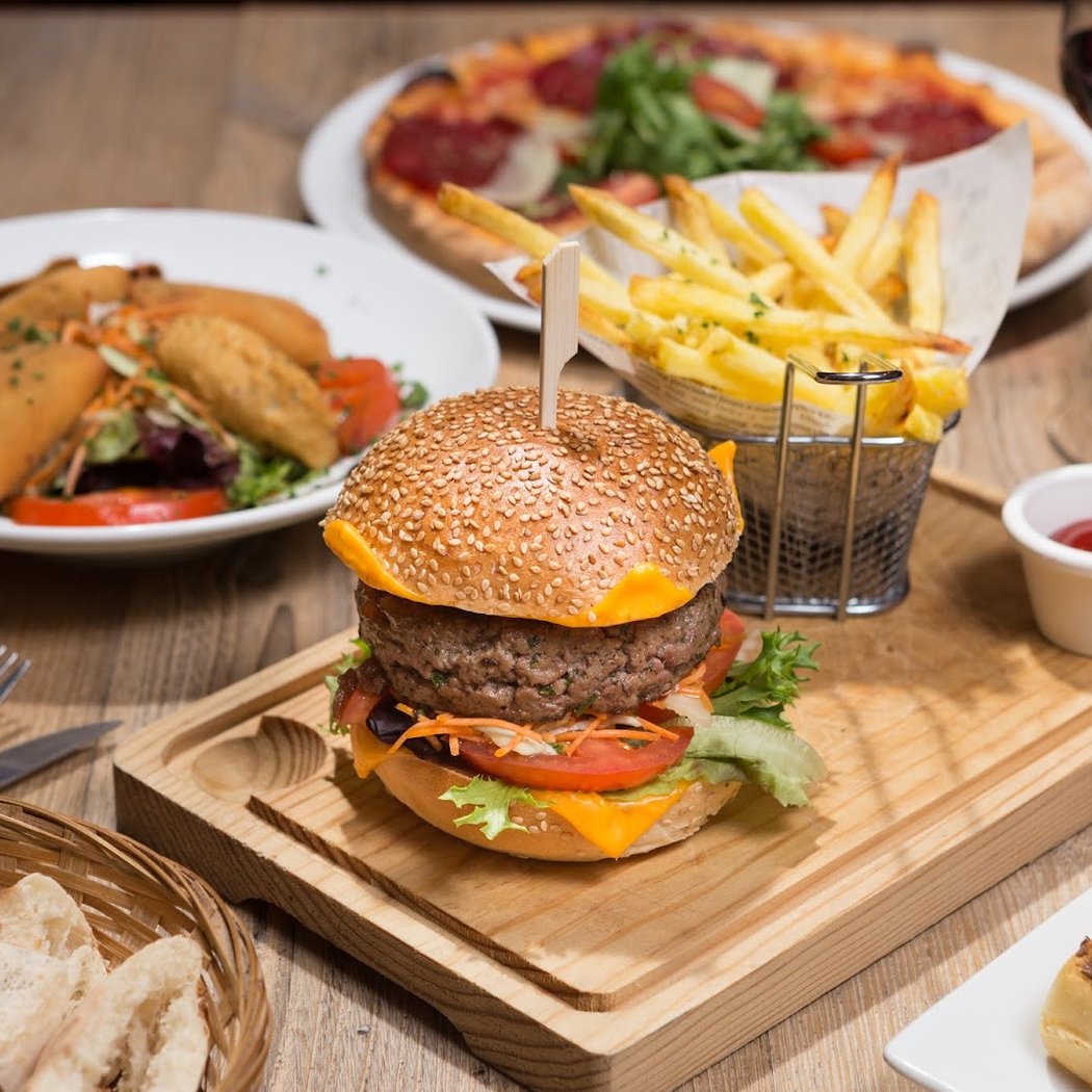 Le Mélina - Bar - Tabac - Restaurant - Pizzeria - Revendeur De CBD - FDJ - PMU - NICKEL - RIA - MONEYGRAM - ORANGE MONEY 1