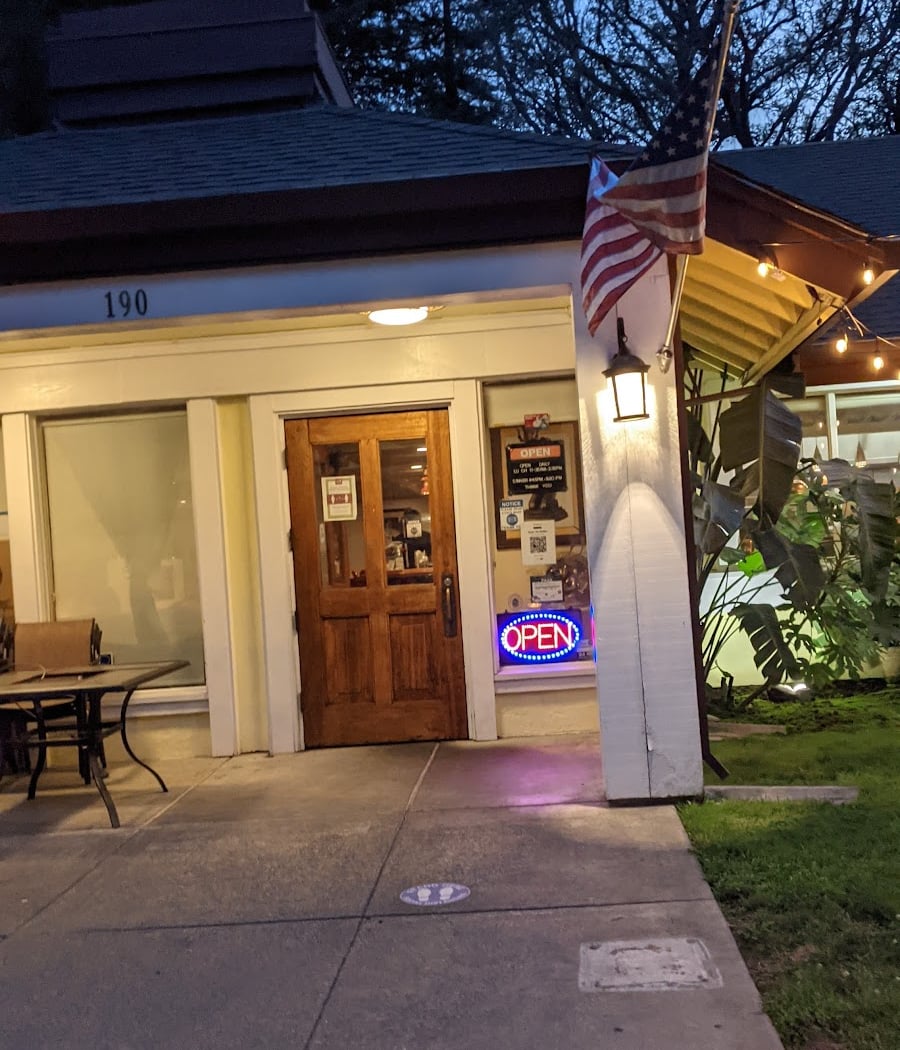 Yeti Restaurant 2