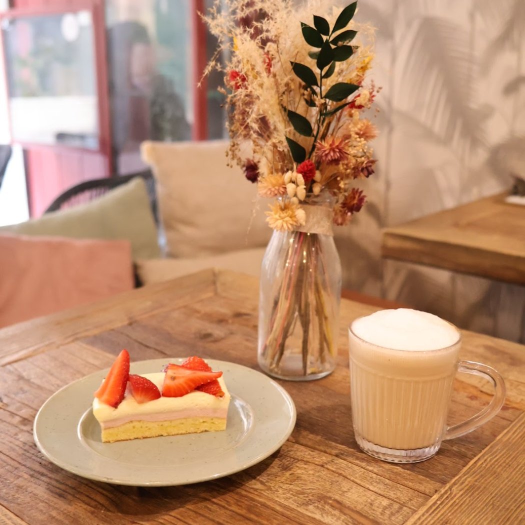 Madeleine Café 3