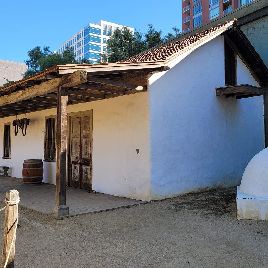 Luis María Peralta Adobe 2