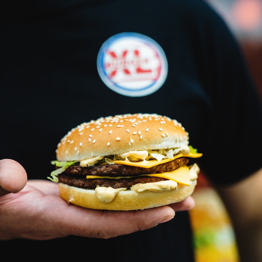 XL BURGER 1