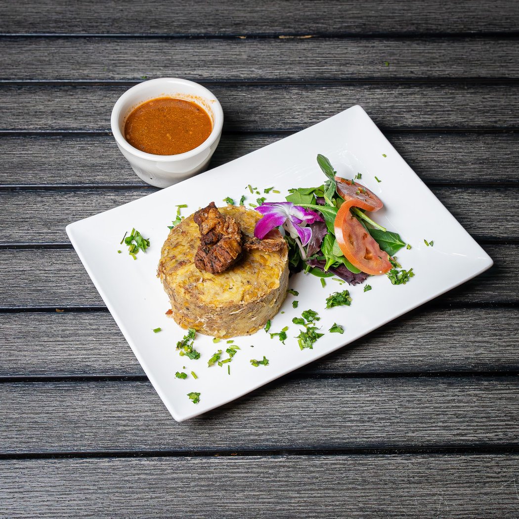 Estrella Latina Bar & Grill | Dominican Restaurant 1