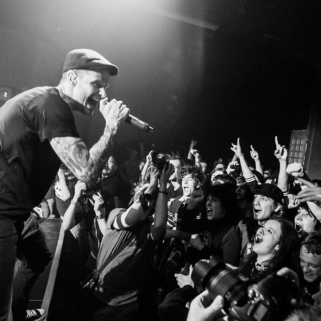 Pragokoncert: Allt + Avralize + Bite Down 1