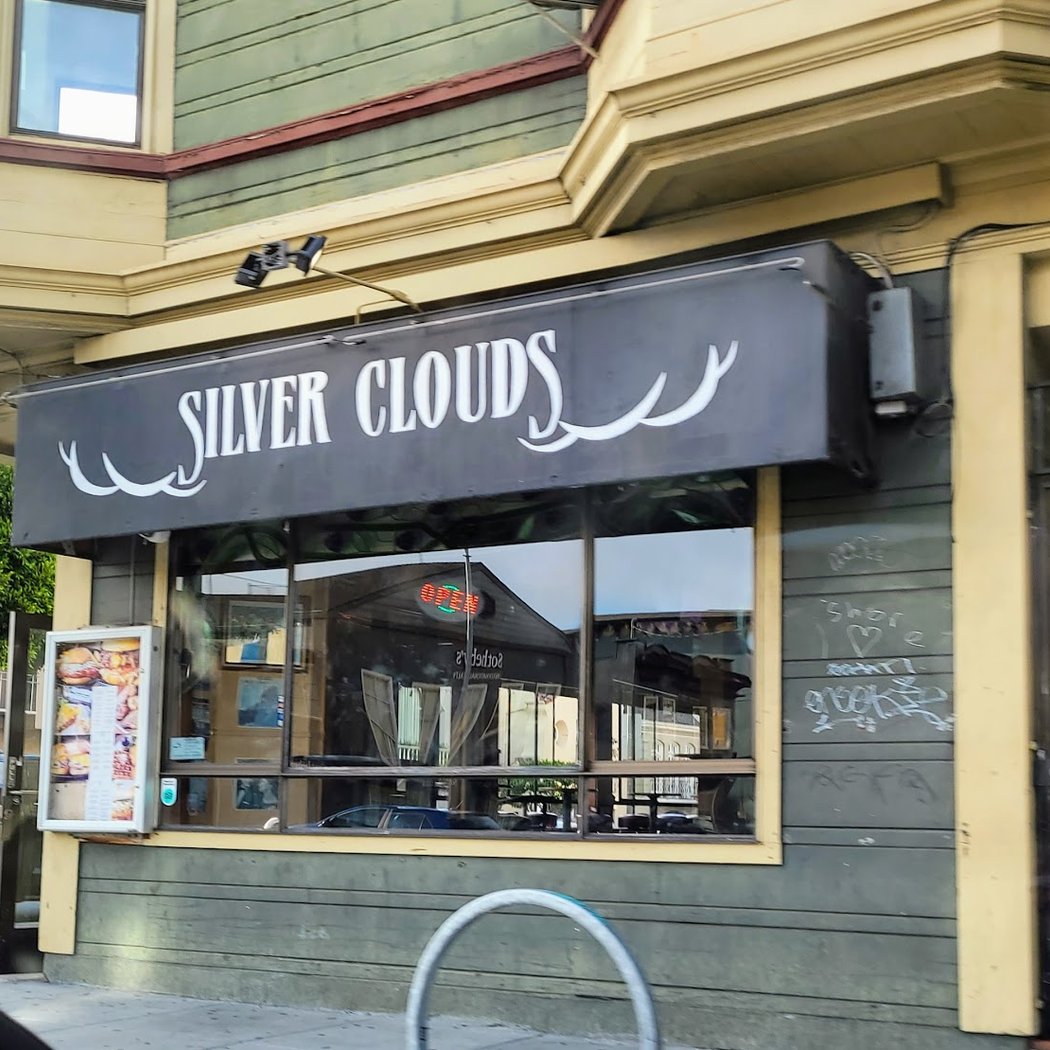 Silver Cloud Restaurant & Karaoke Bar 4
