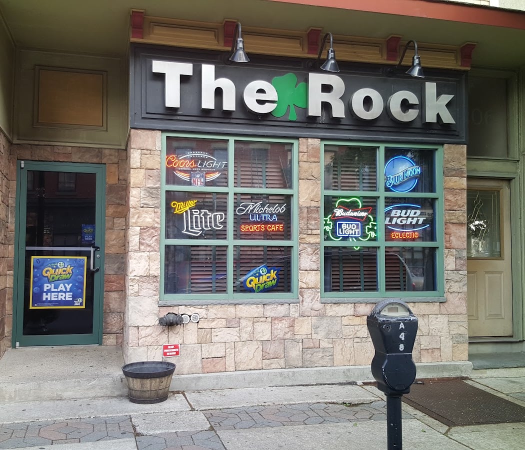 Rock Pub & Grill 2