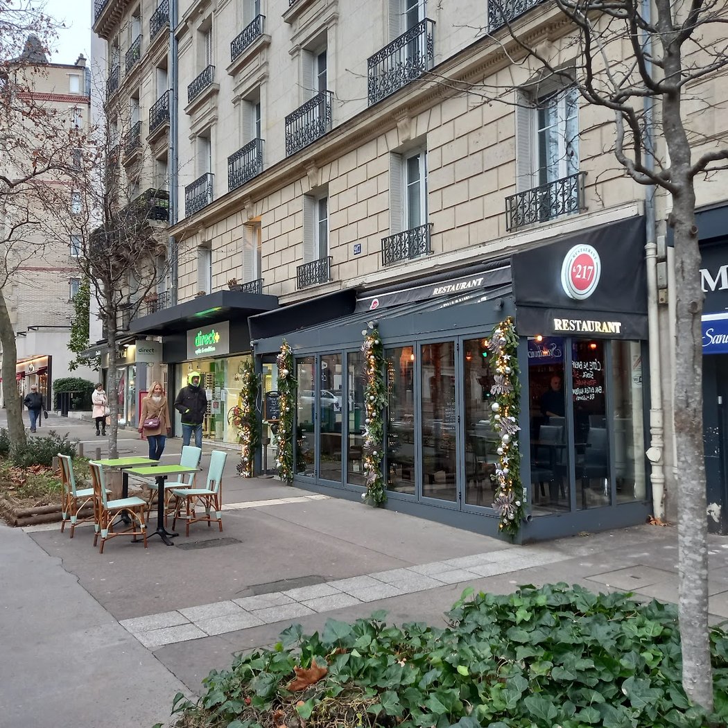 Le 217 Brasserie Restaurant 3
