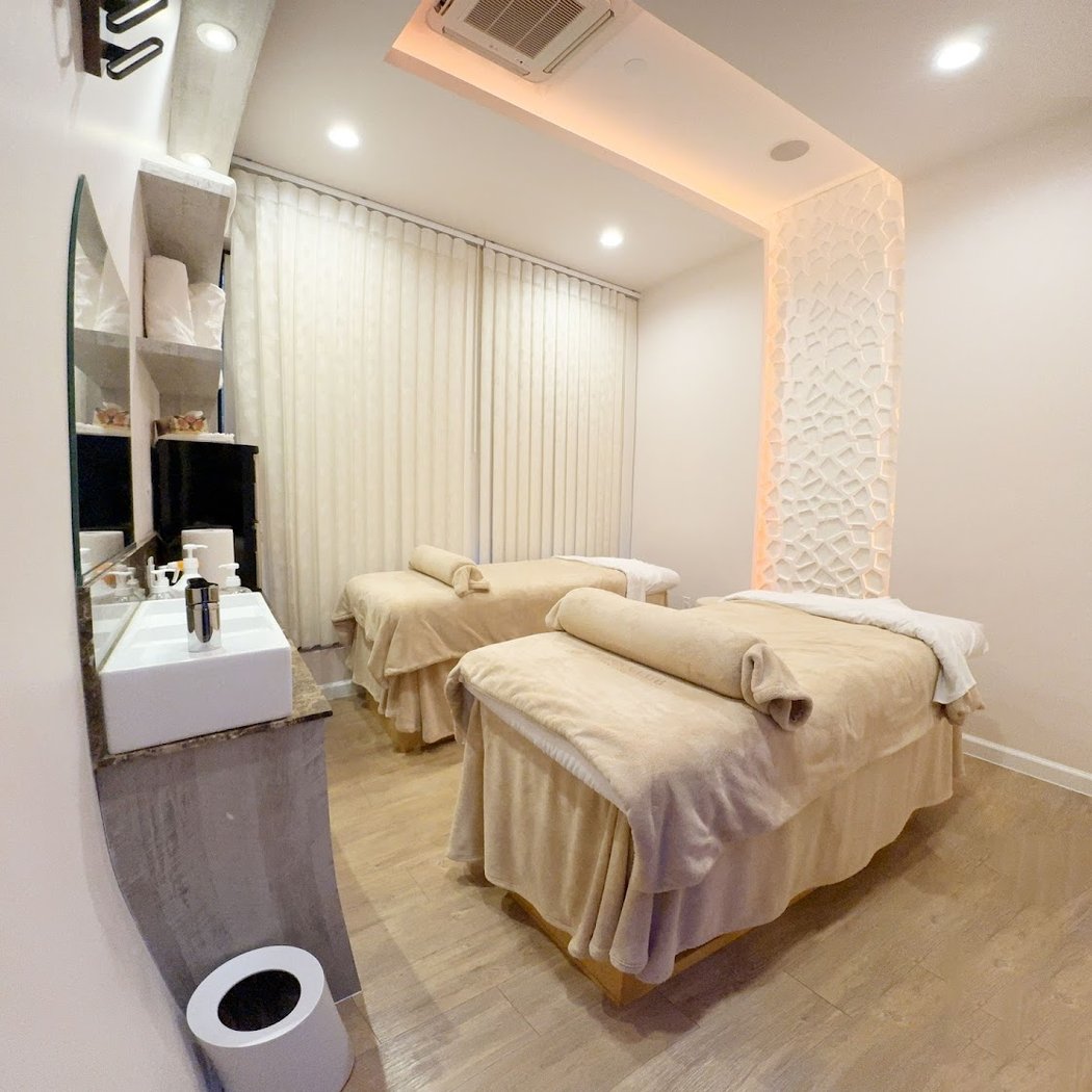 The SPA Club 1