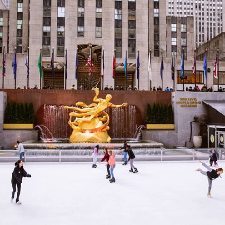 The Rink at Rockefeller Center Ticket + Skate Rental 2