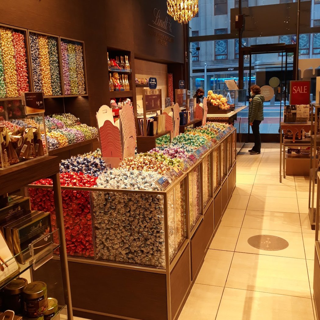 Lindt Chocolate Shop 4