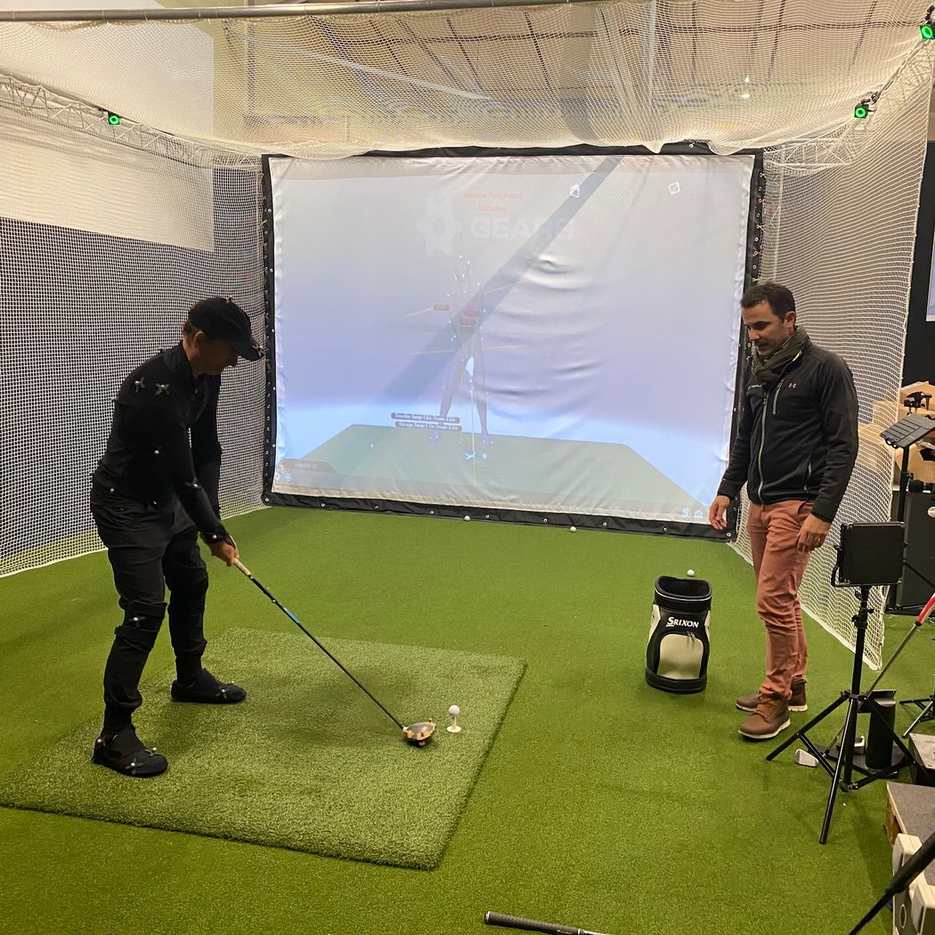 Addon golf, simulateur de golf N°1 en France.Simulateur golf maison. 1