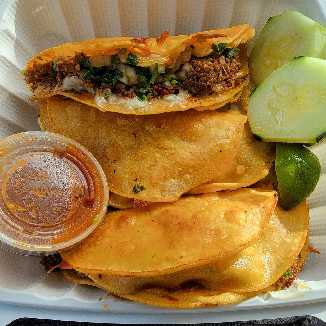 Taqueria Los Cuñados 1