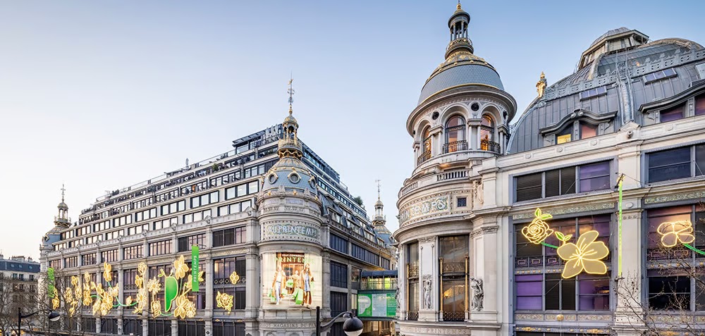 Visite exclusive des archives du magasin Printemps 2