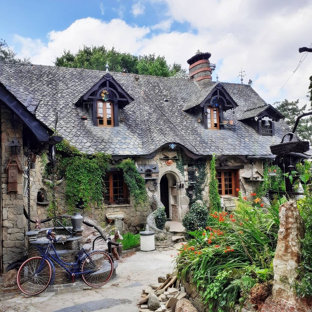 La Maison de blanche Neige 1