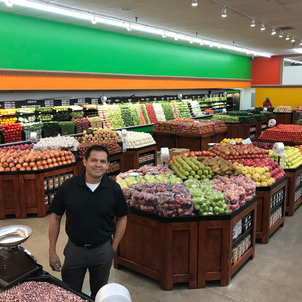 La Plaza Market 1