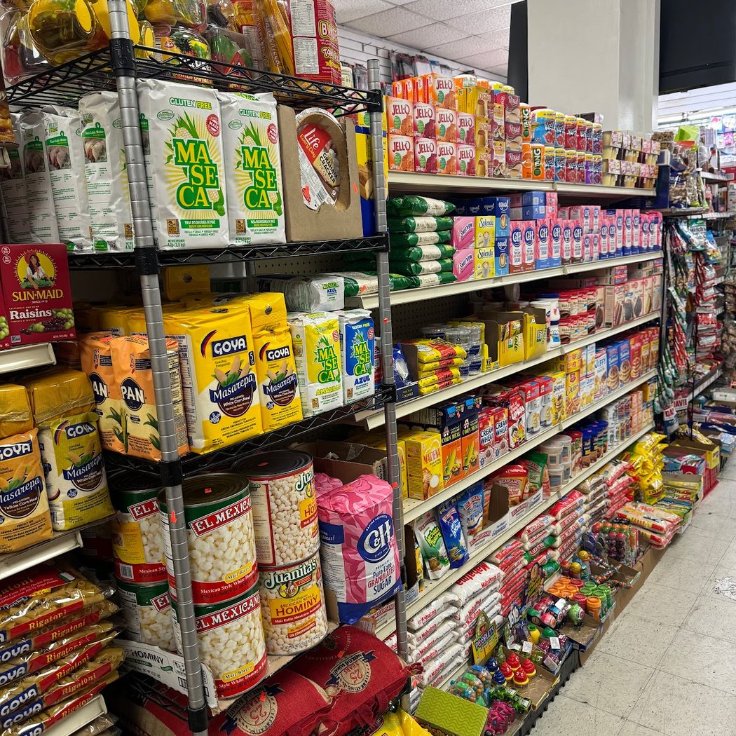 MI REYNA MARKET 3