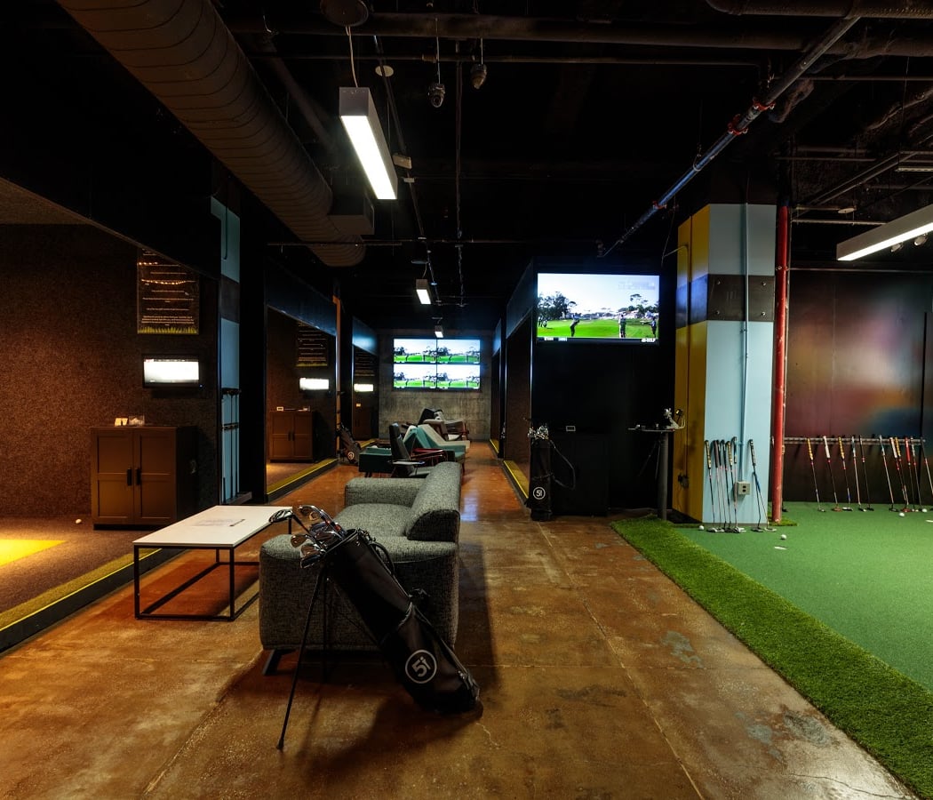 Five Iron Golf 3