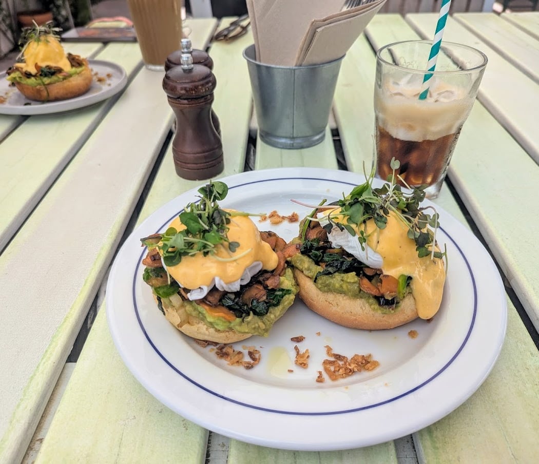 A.P. F. Cafe & Restaurant
