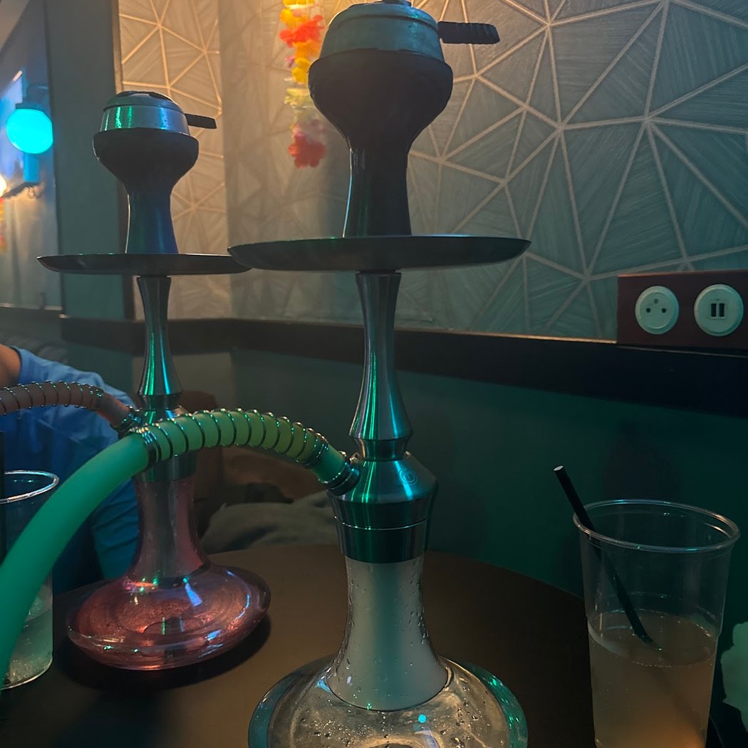 Chez Lui 1