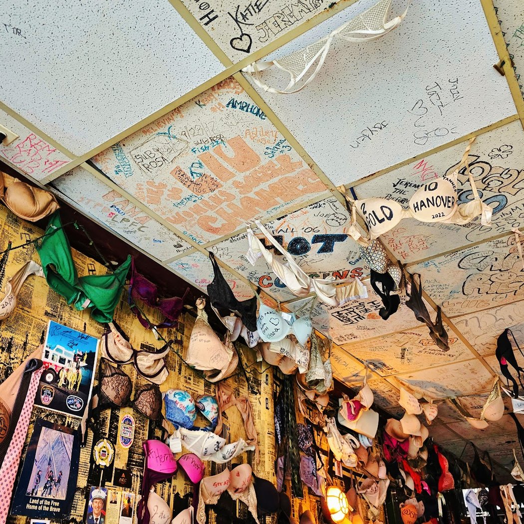 Jeremy's Ale House 1