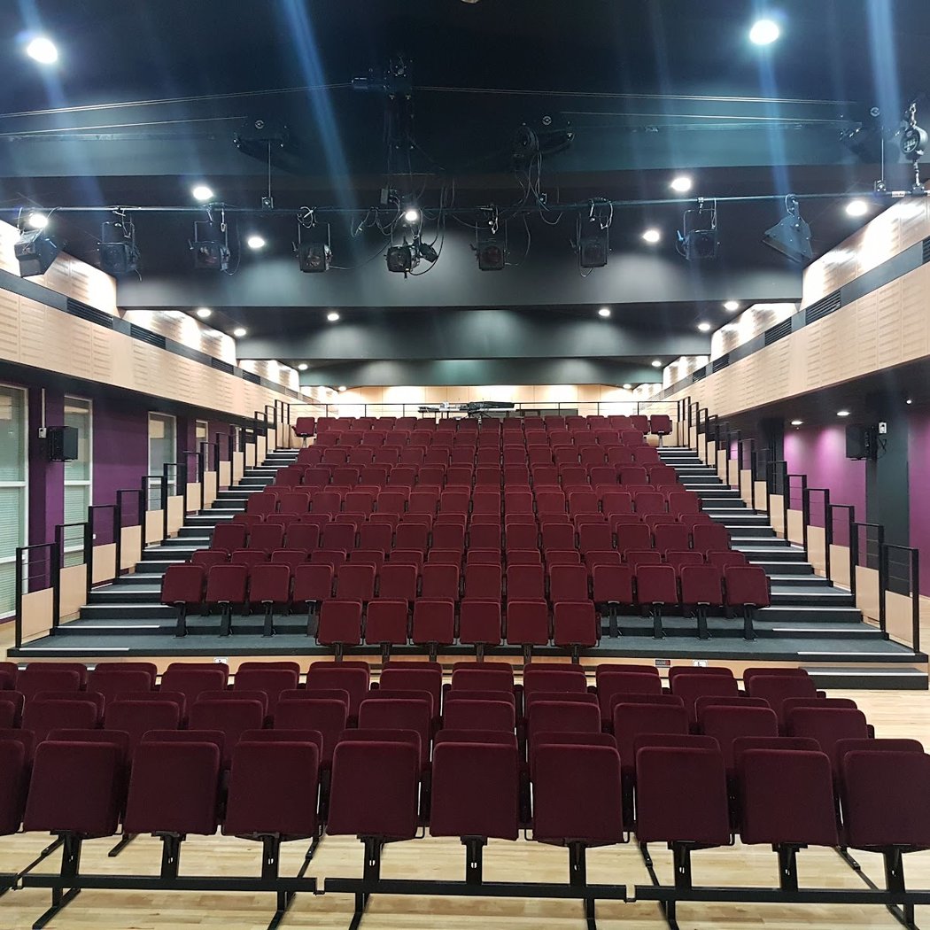 Centre Culturel Michel Polnareff 2