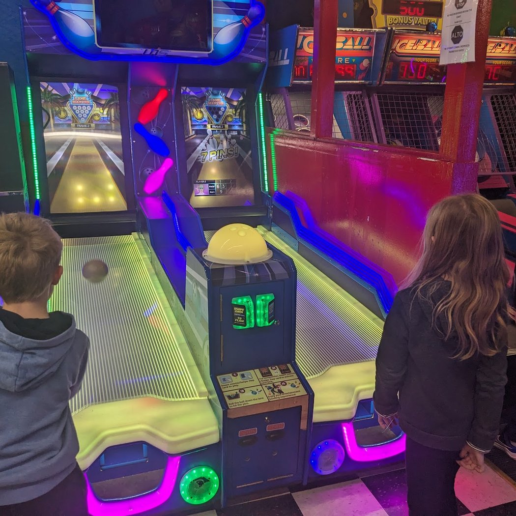 Rack N Roll Family Fun Center 1