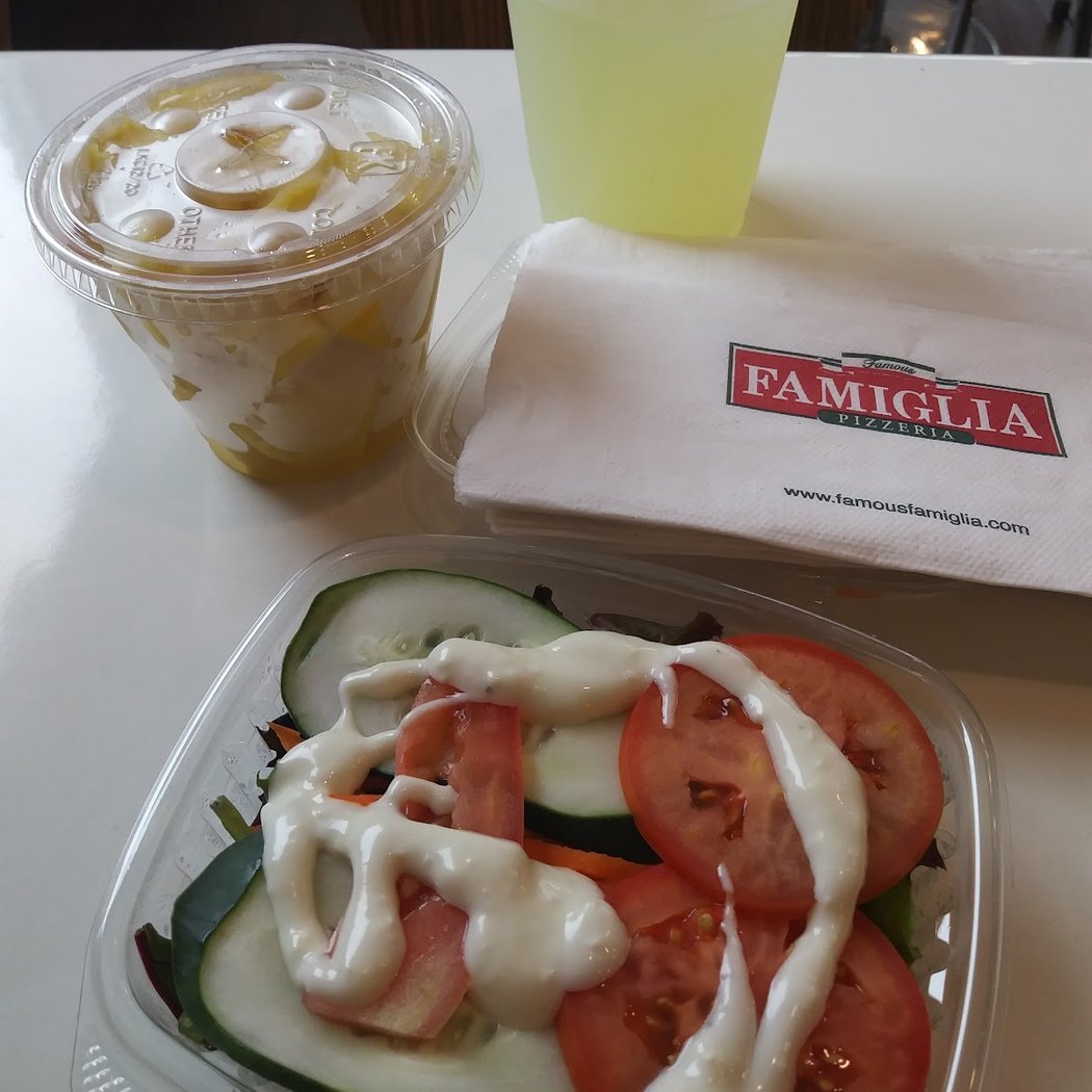 Famous Famiglia Pizzeria 3