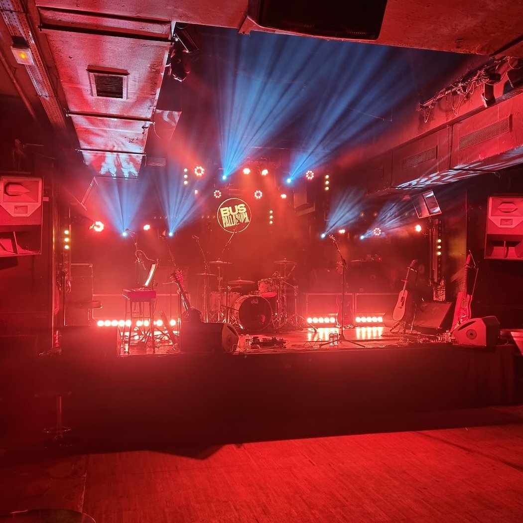 Club Bus Palladium 1