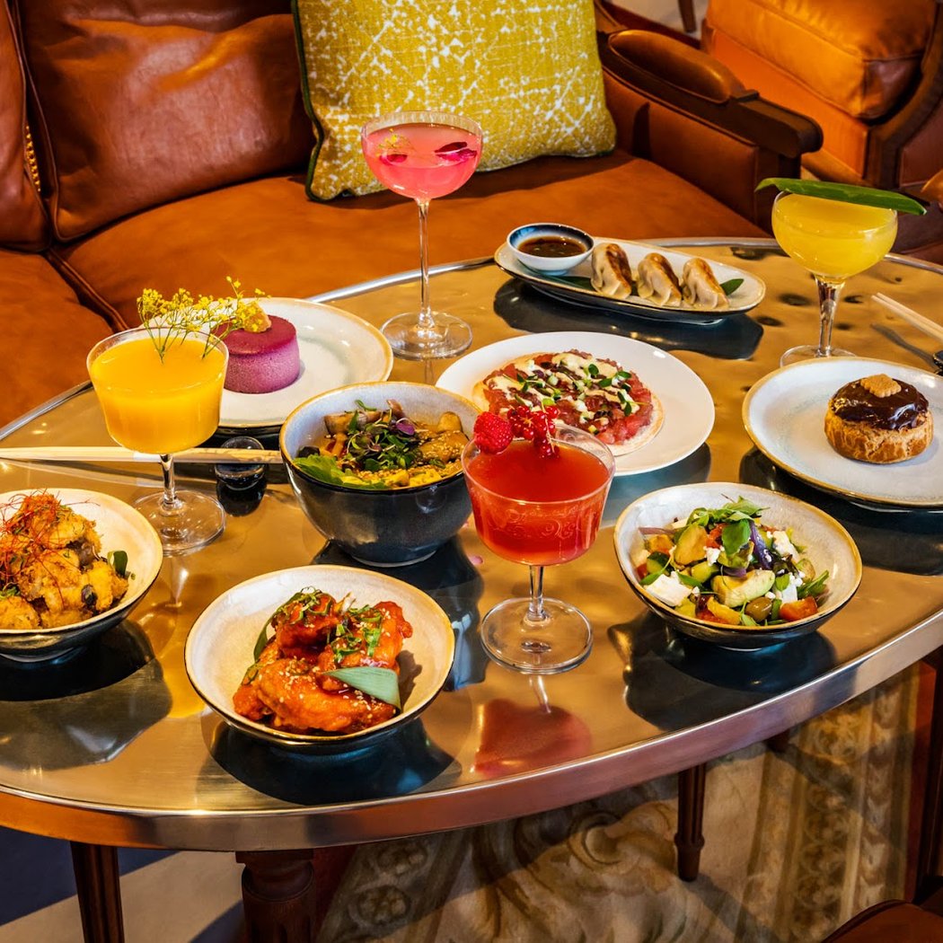 Sunday Brunch at TOO Tactac