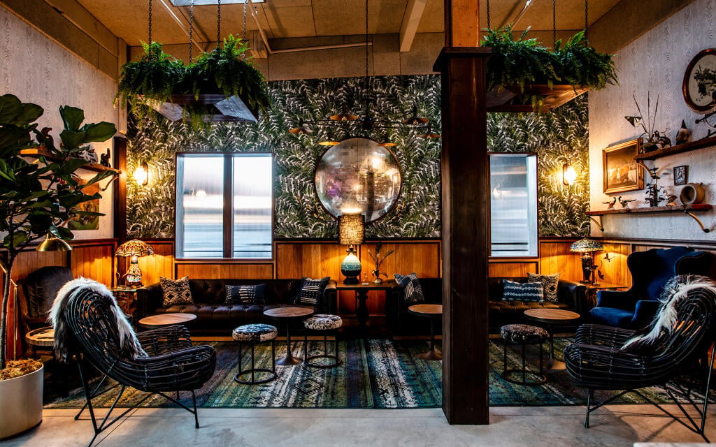 Fern Bar 4