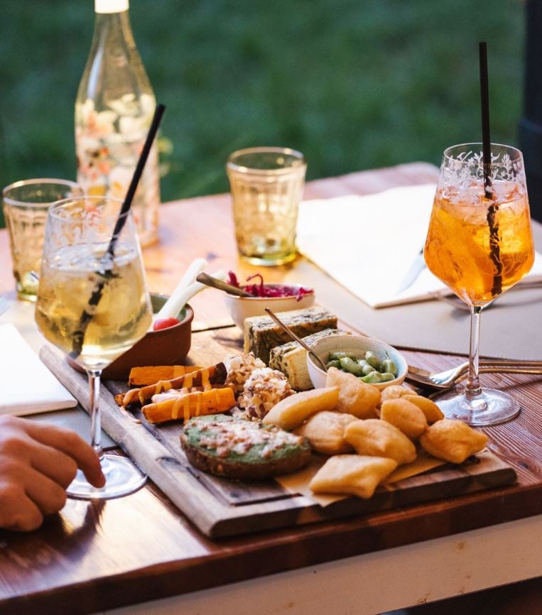Beppa Fioraia - Osteria con giardino 3
