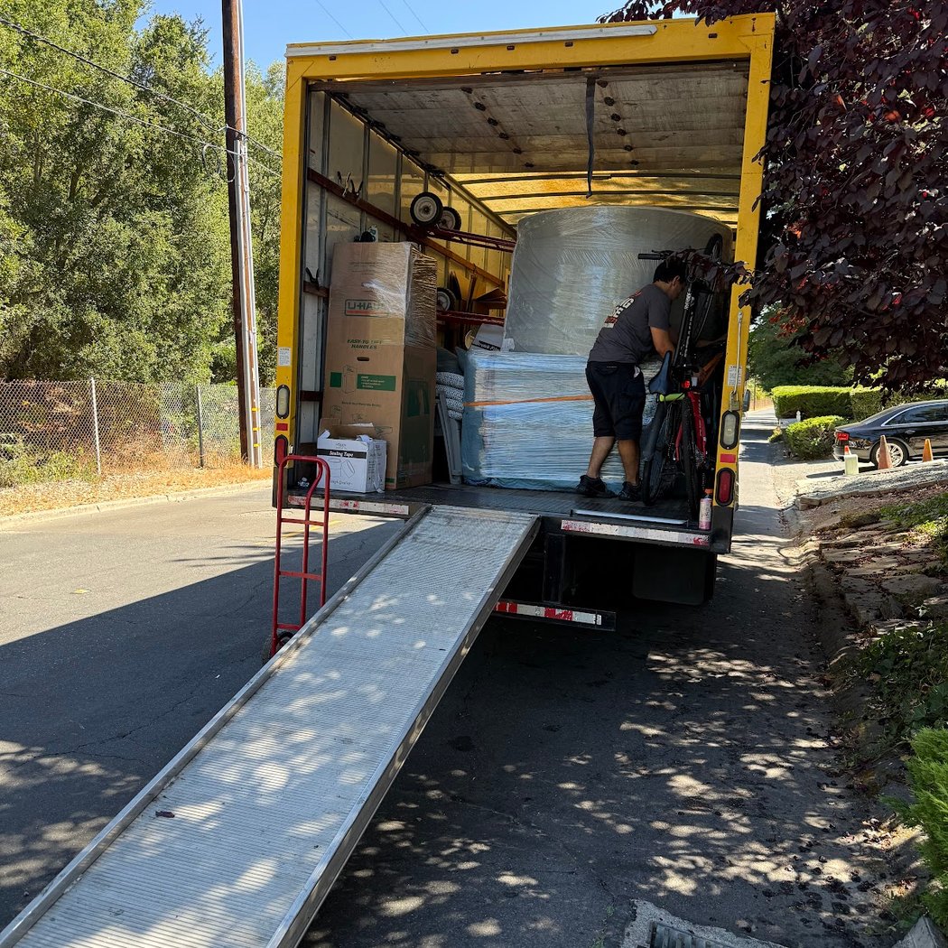 The Flying House Moving Services 2