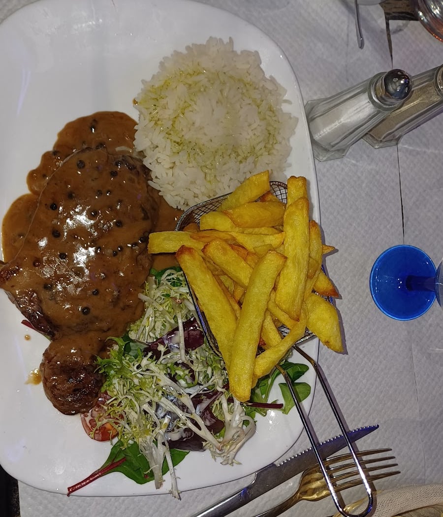 Au Petit Bar 2