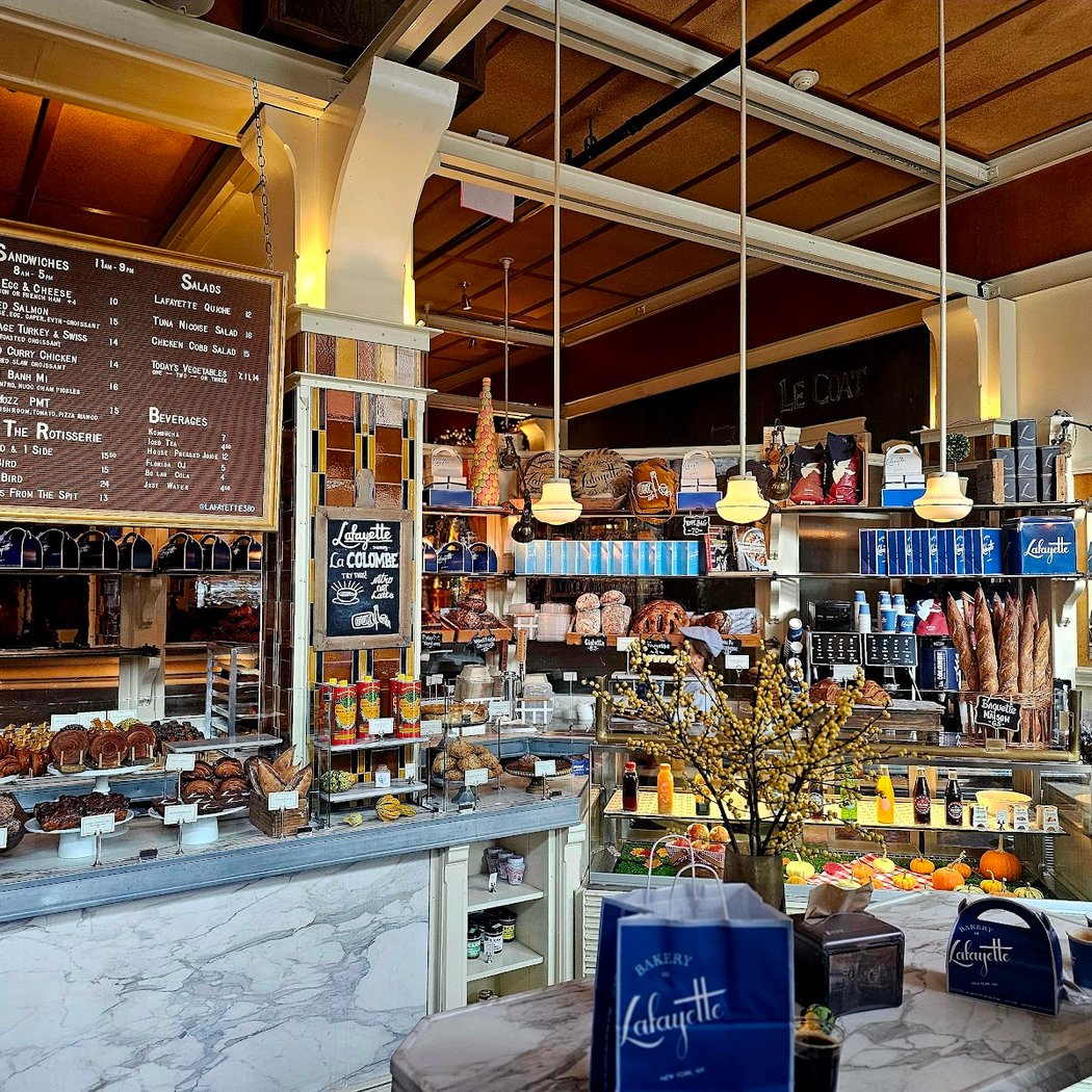 Lafayette Grand Café & Bakery 4