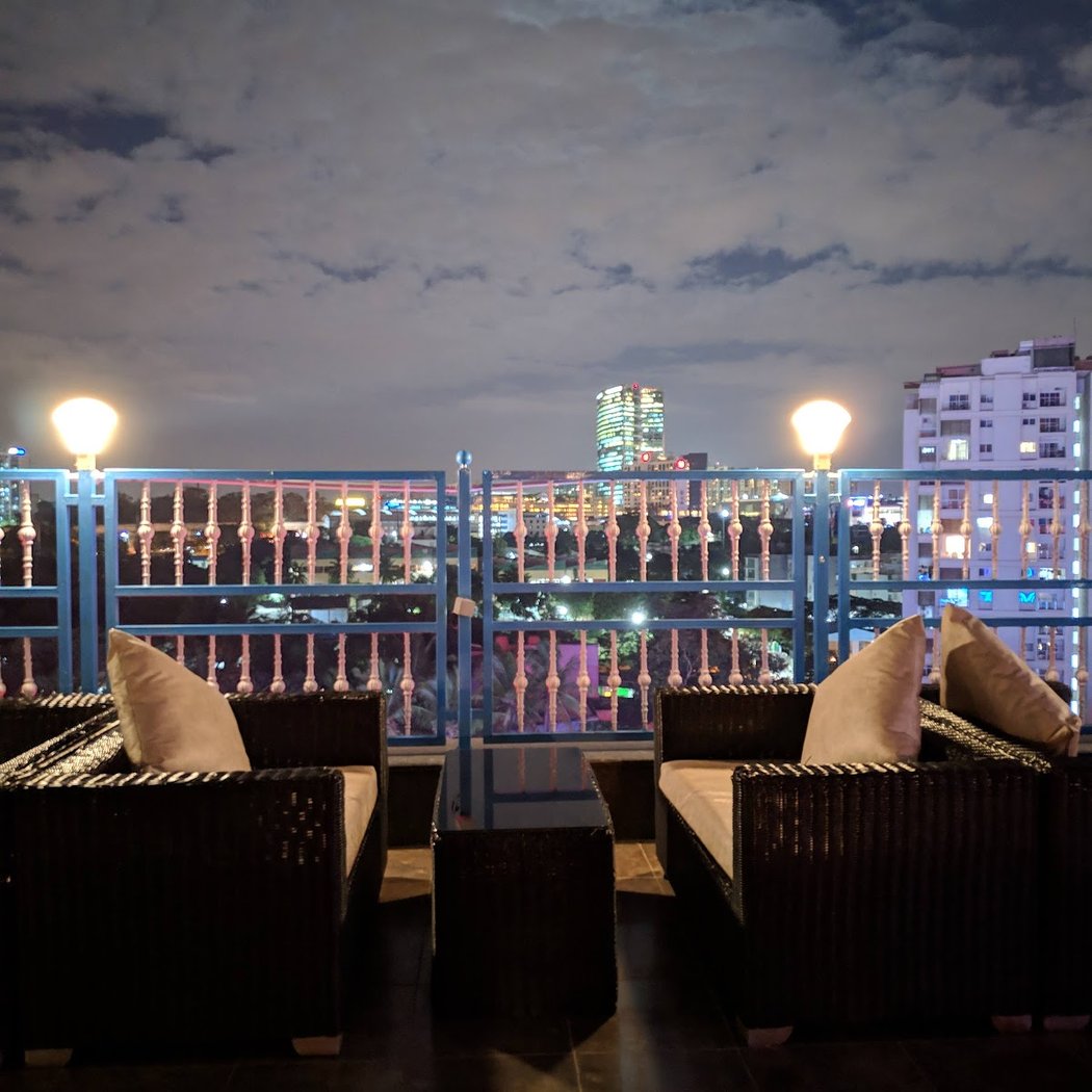 Breeze Roof Top 1