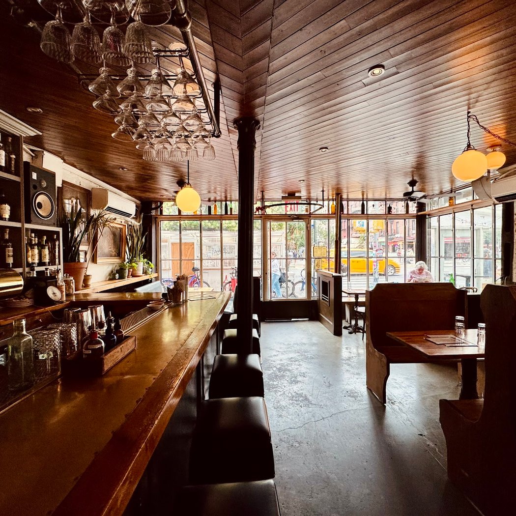 The Lions Bar & Grill 3