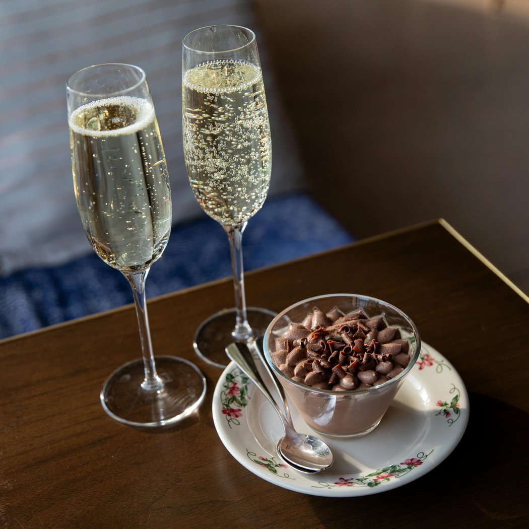 Bubbles & Broadway 1
