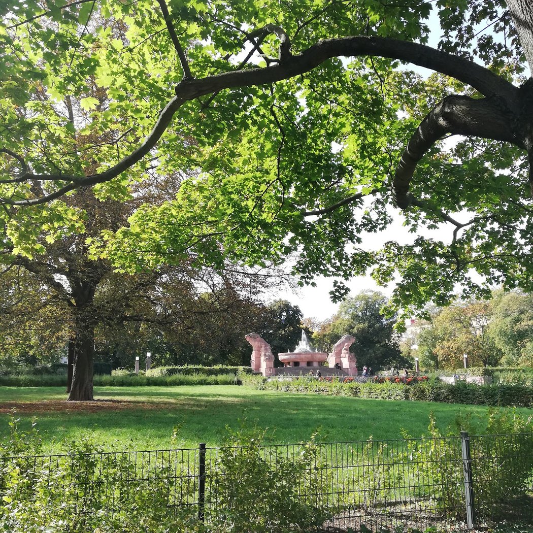 Arnswalder Platz 2