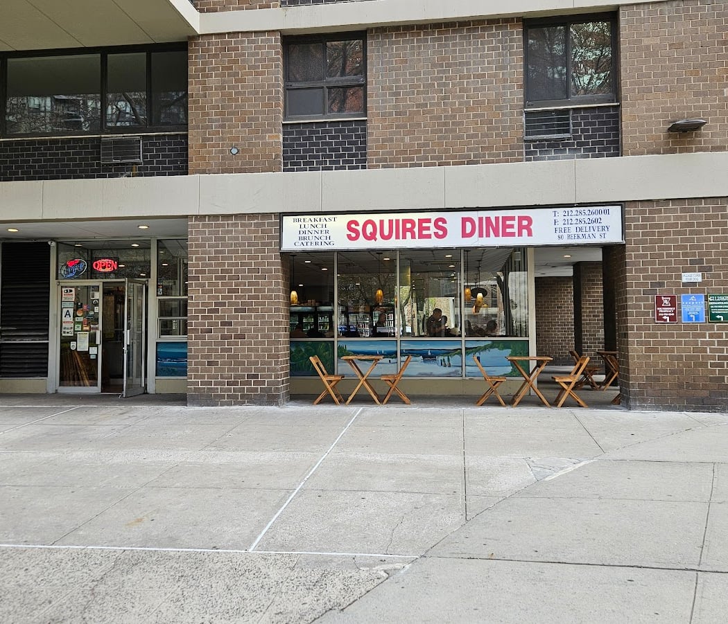 Squire's Diner 3