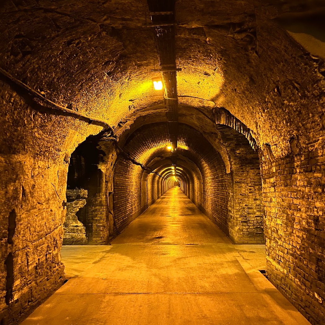 Champagne De Castellane 1