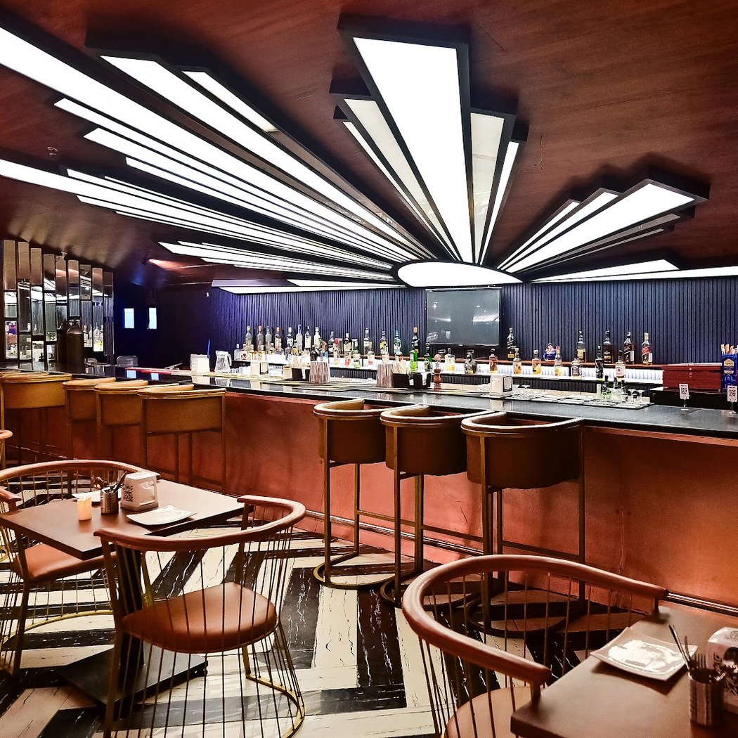 Gilly's Restobar 2